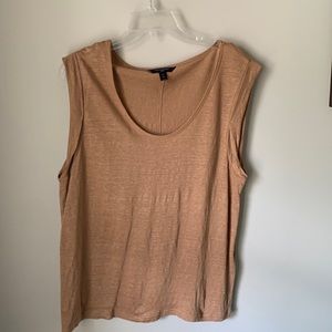 Banana Republic like new sleeveless top